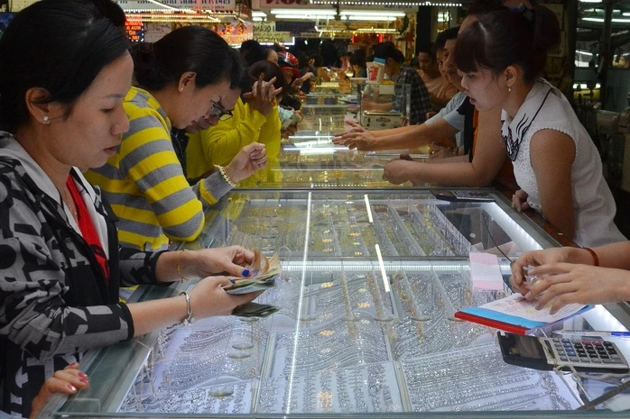 Giá vàng hôm nay 13-6: Tiếp tục đi lên Giá vàng hôm nay 13-6: Tiếp tục đi lên