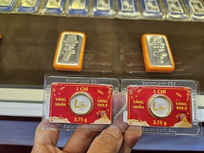 Giá vàng hôm nay 15-6: Vừa mở cửa, vàng, bạc đồng loạt tăng mạnh Giá vàng hôm nay 15-6: Vừa mở cửa, vàng, bạc đồng loạt tăng mạnh