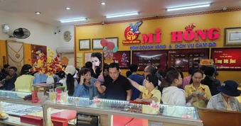 Giá vàng hôm nay 29-3: Đồng loạt dự báo tăng