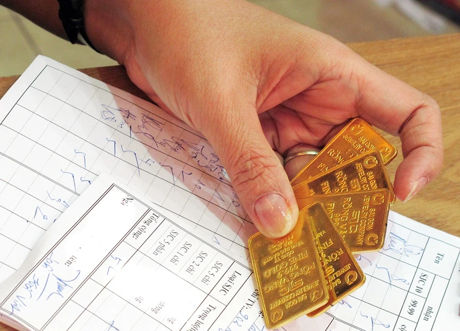 Giá vàng hôm nay 3.4.2026: Bật tăng trở lại lên gần 175 triệu đồng Giá vàng hôm nay 3.4.2026: Bật tăng trở lại lên gần 175 triệu đồng