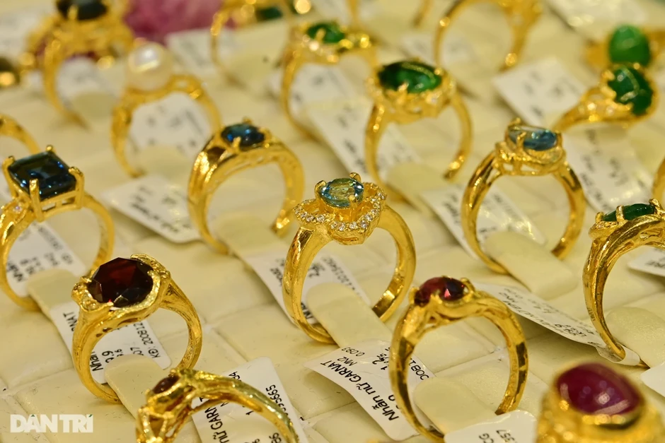 Giá vàng miếng tăng 1,5 triệu đồng, lên sát 149 triệu đồng/lượng Giá vàng miếng tăng 1,5 triệu đồng, lên sát 149 triệu đồng/lượng