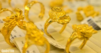 Giá vàng rớt mạnh, chính thức đánh mất mốc 4.000 USD/ounce