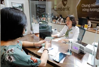 Giảm lãi suất huy động: Cân bằng giữa hỗ trợ tăng trưởng và ổn định vĩ mô