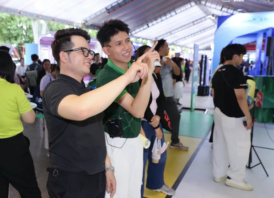 Giao dịch không tiền mặt bùng nổ, giá trị gấp 28 lần GDP