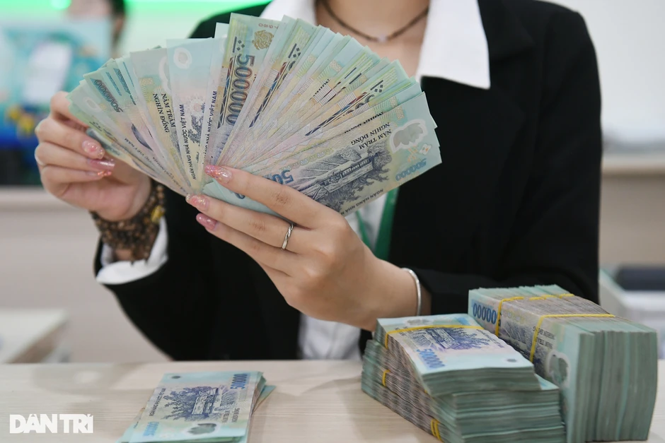 Gửi tiền ngân hàng nào lãi suất cao nhất tháng 7? Gửi tiền ngân hàng nào lãi suất cao nhất tháng 7?