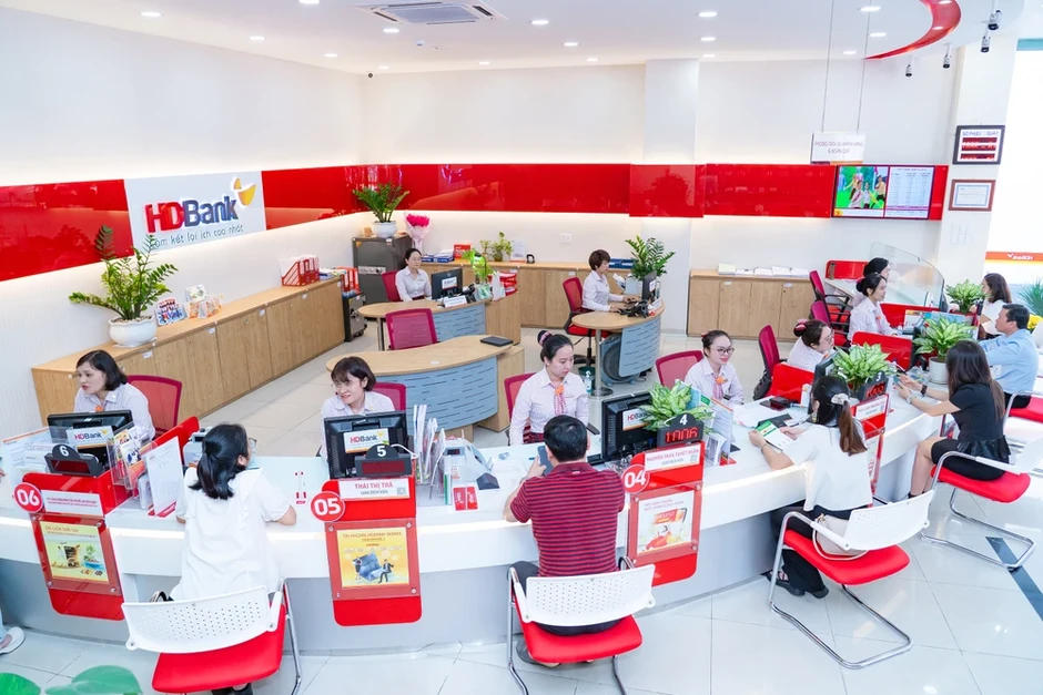 HDBank công bố tài liệu ĐHĐCĐ 2026: Lợi nhuận vượt 28.000 tỷ, bước vào chu kỳ tăng trưởng mới HDBank công bố tài liệu ĐHĐCĐ 2026: Lợi nhuận vượt 28.000 tỷ, bước vào chu kỳ tăng trưởng mới
