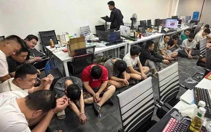 Hiếu PC: Tội phạm mạng không nghỉ 1 ngày nào, hoạt động không biên giới, dùng một thứ với nạn nhân Hiếu PC: Tội phạm mạng không nghỉ 1 ngày nào, hoạt động không biên giới, dùng một thứ với nạn nhân