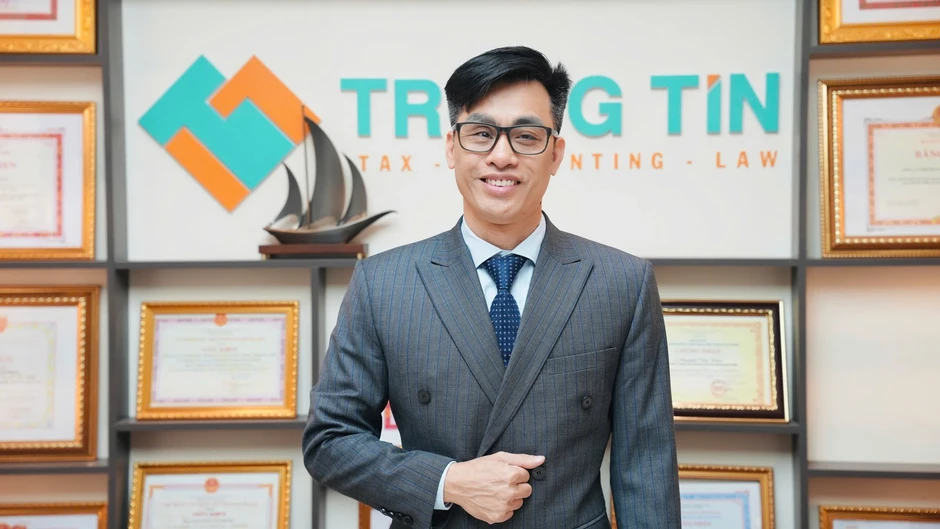 Hoãn xuất cảnh nếu nợ thuế 1 triệu đồng: Chuyên gia đề xuất nâng lên 50 triệu Hoãn xuất cảnh nếu nợ thuế 1 triệu đồng: Chuyên gia đề xuất nâng lên 50 triệu