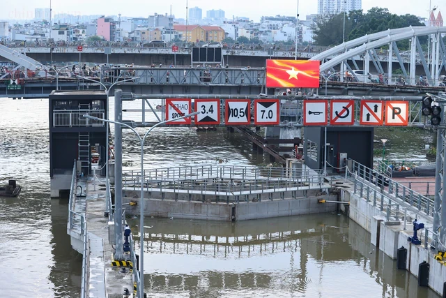 Huy động 1.500 người, TP giàu nhất VN có dự án chống ngập 10.000 tỷ đồng, Thủ tướng trực tiếp kiểm tra Huy động 1.500 người, TP giàu nhất VN có dự án chống ngập 10.000 tỷ đồng, Thủ tướng trực tiếp kiểm tra