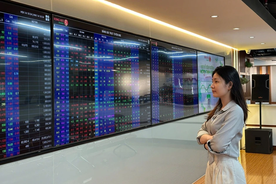 Khối ngoại liên tiếp mua ròng, hàng tỷ USD sắp chảy vào nhóm cổ phiếu nào? Khối ngoại liên tiếp mua ròng, hàng tỷ USD sắp chảy vào nhóm cổ phiếu nào?