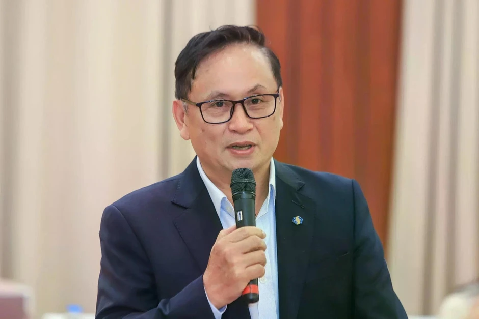 Kinh tế tăng trưởng cao, vì sao chứng khoán vẫn giảm mạnh? Kinh tế tăng trưởng cao, vì sao chứng khoán vẫn giảm mạnh?