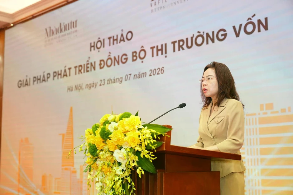 Kinh tế tăng trưởng cao, vì sao chứng khoán vẫn giảm mạnh? Kinh tế tăng trưởng cao, vì sao chứng khoán vẫn giảm mạnh?