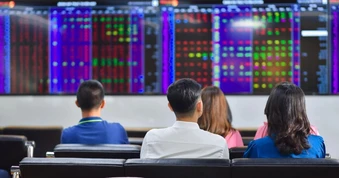 Lãi suất cao, lực đẩy nào để chứng khoán hướng tới mốc 1.800 điểm?