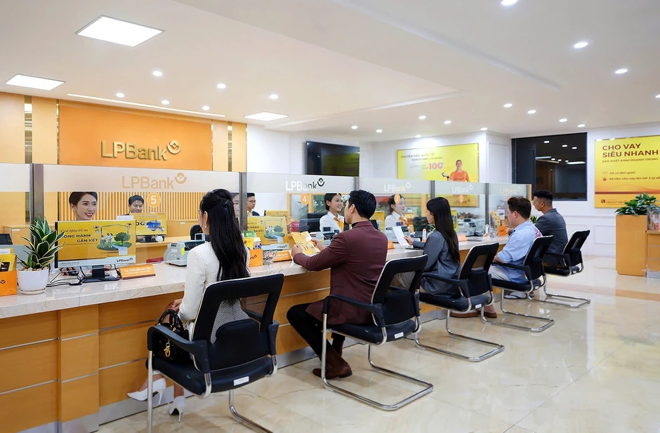 Lãi suất huy động bất ngờ giảm Lãi suất huy động bất ngờ giảm