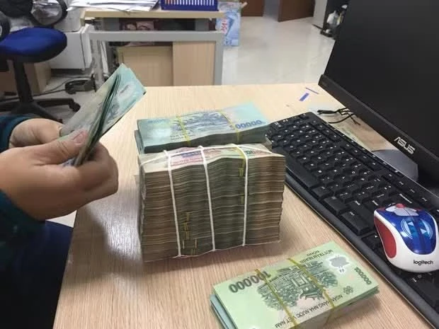 Lãi suất huy động tăng cao, ngân hàng hút tiền gửi kỷ lục Lãi suất huy động tăng cao, ngân hàng hút tiền gửi kỷ lục