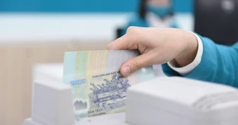 Lãi suất liên ngân hàng hạ nhiệt, NHNN hút ròng hơn 66.000 tỷ đồng