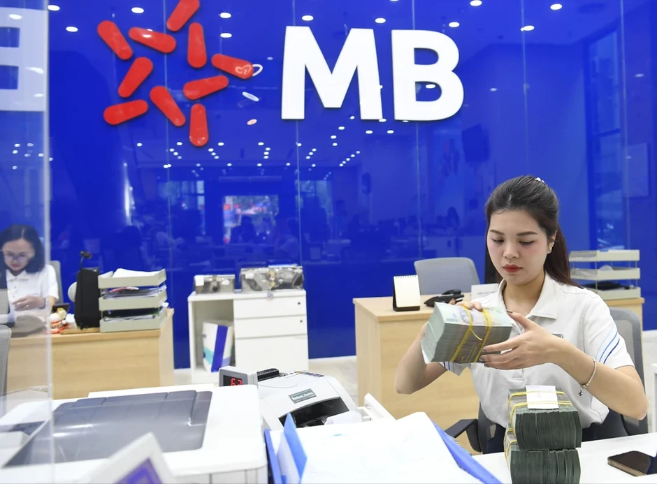 Lãi suất liên ngân hàng hạ nhiệt Lãi suất liên ngân hàng hạ nhiệt