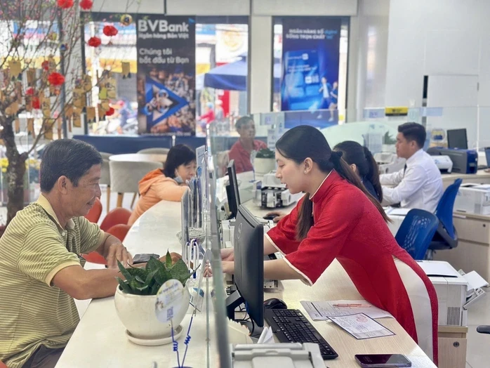 Lãi suất mới nhất hôm nay 25/3: Gửi tiết kiệm 350 triệu nhận lãi bao nhiêu? Lãi suất mới nhất hôm nay 25/3: Gửi tiết kiệm 350 triệu nhận lãi bao nhiêu?