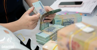 Lãi suất tăng, người dân gửi ngân hàng vượt 11,2 triệu tỷ đồng
