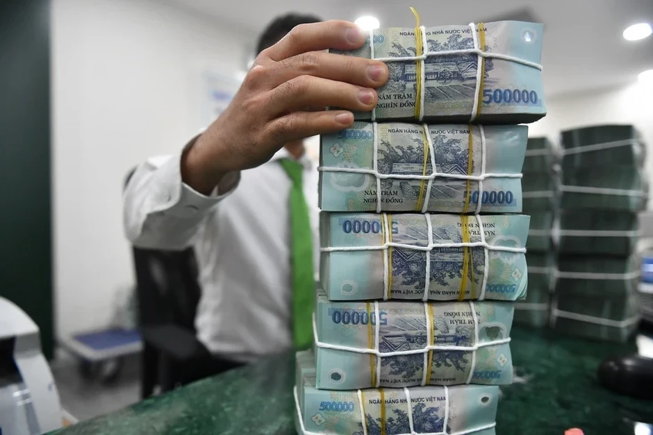 Lãi suất tiết kiệm lên 10%/năm, Ngân hàng Nhà nước mạnh tay bơm tiền Lãi suất tiết kiệm lên 10%/năm, Ngân hàng Nhà nước mạnh tay bơm tiền