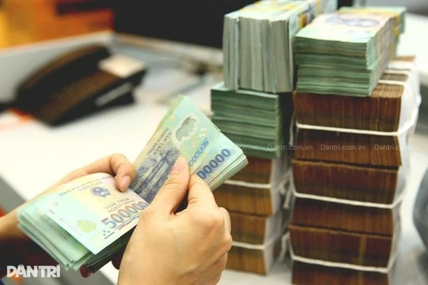 Lãi thả nổi 16-18%/năm, áp lực lớn lên người mua nhà, xe trả góp Lãi thả nổi 16-18%/năm, áp lực lớn lên người mua nhà, xe trả góp