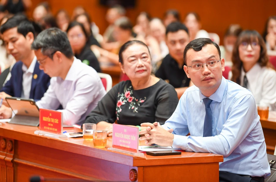 Lãnh đạo Cục Thuế: Sẽ đối chiếu dữ liệu hóa đơn với dòng tiền qua ngân hàng Lãnh đạo Cục Thuế: Sẽ đối chiếu dữ liệu hóa đơn với dòng tiền qua ngân hàng
