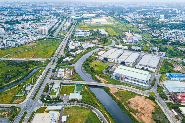 Lộ diện “tay chơi” ngoại rót hơn 100 tỷ USD vào Việt Nam