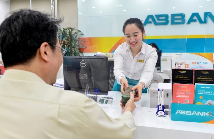 Loạt ngân hàng tăng vốn điều lệ cả chục nghìn tỷ đồng Loạt ngân hàng tăng vốn điều lệ cả chục nghìn tỷ đồng