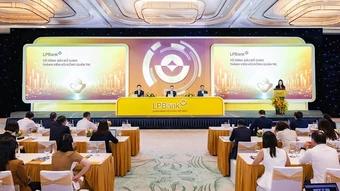 LPBank thông qua chiến lược lập ngân hàng con tại Trung tâm tài chính quốc tế, chia cổ tức 30% tiền mặt