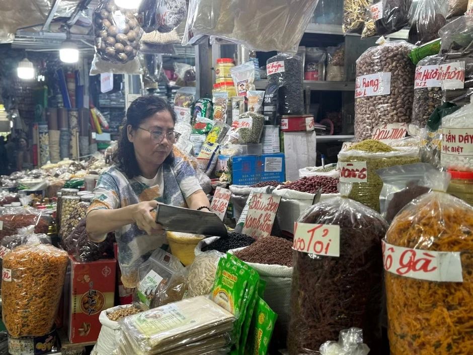 Miễn thuế hộ kinh doanh: Vấn đề không chỉ ở ngưỡng 500 triệu hay 1 tỷ Miễn thuế hộ kinh doanh: Vấn đề không chỉ ở ngưỡng 500 triệu hay 1 tỷ