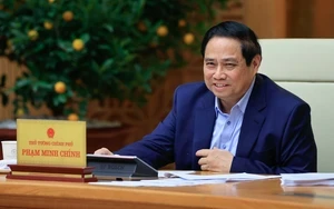 Mở cửa trở lại sau 2 ngày tạm đóng, chứng khoán nước láng giềng Iran đồng loạt chìm trong sắc đỏ Mở cửa trở lại sau 2 ngày tạm đóng, chứng khoán nước láng giềng Iran đồng loạt chìm trong sắc đỏ