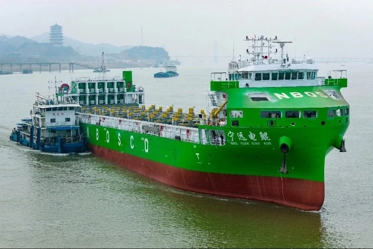 Một cổ đông đặc biệt vừa bán ra lượng cổ phiếu Vingroup trị giá gần nghìn tỷ Một cổ đông đặc biệt vừa bán ra lượng cổ phiếu Vingroup trị giá gần nghìn tỷ