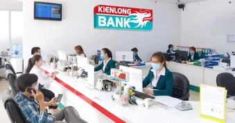 Một ngân hàng thông báo chấm dứt hoạt động 10 phòng giao dịch