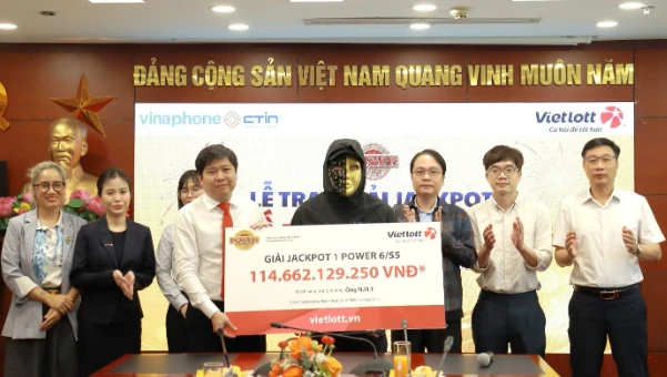 Mua vé số Vietlott mỗi ngày qua điện thoại, người đàn ông ở Tây Ninh trúng thưởng hơn 114 tỉ đồng Mua vé số Vietlott mỗi ngày qua điện thoại, người đàn ông ở Tây Ninh trúng thưởng hơn 114 tỉ đồng