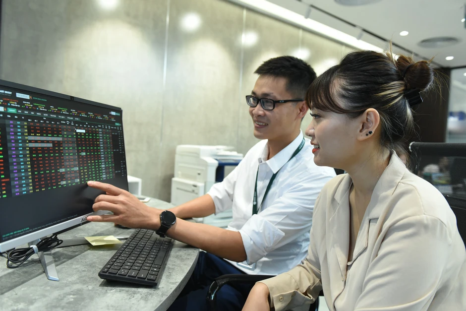 Nâng hạng chỉ là bước đầu, chứng khoán Việt Nam còn gì phía trước? Nâng hạng chỉ là bước đầu, chứng khoán Việt Nam còn gì phía trước?