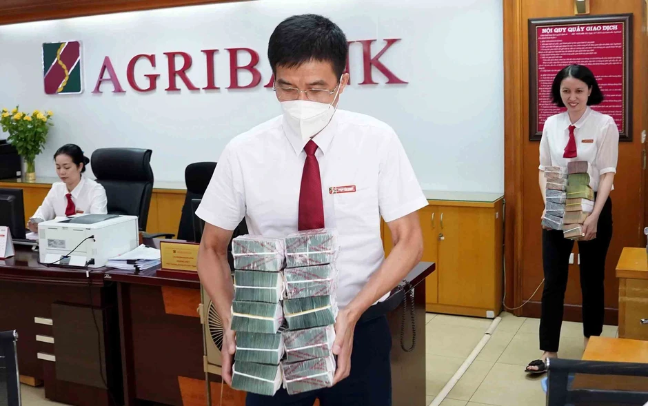 Ngân hàng chạy đua huy động vốn Ngân hàng chạy đua huy động vốn