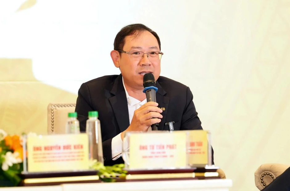 Ngân hàng đồng hành cùng doanh nghiệp vừa và nhỏ Ngân hàng đồng hành cùng doanh nghiệp vừa và nhỏ