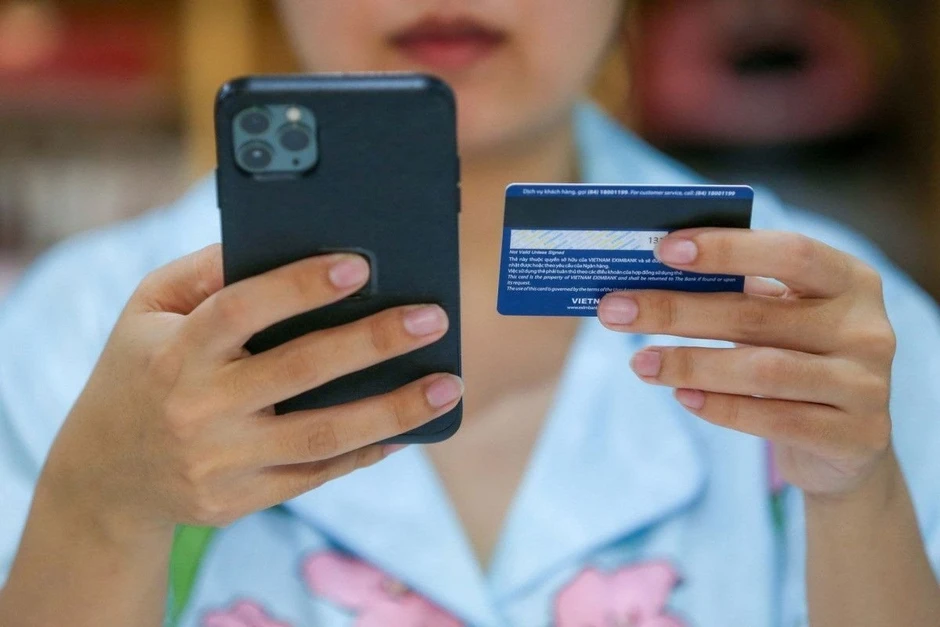 Ngân hàng khuyến cáo làm ngay điều này khi được thông báo phong tỏa tài khoản Ngân hàng khuyến cáo làm ngay điều này khi được thông báo phong tỏa tài khoản