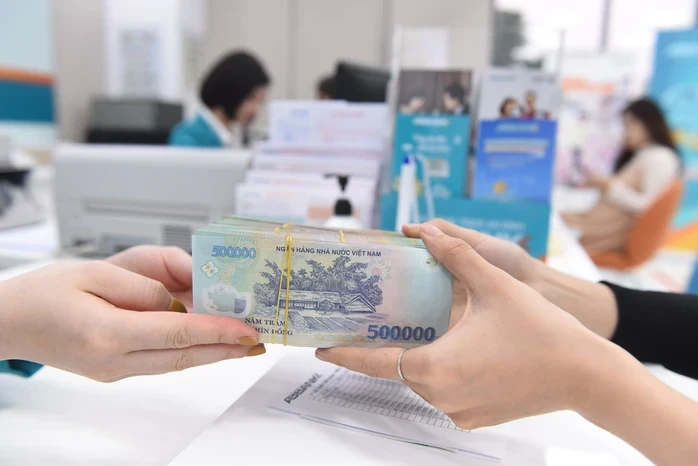Ngân hàng lên tiếng về sự thật “cam kết lãi suất gửi tiết kiệm 18%-20%/năm” Ngân hàng lên tiếng về sự thật “cam kết lãi suất gửi tiết kiệm 18%-20%/năm”
