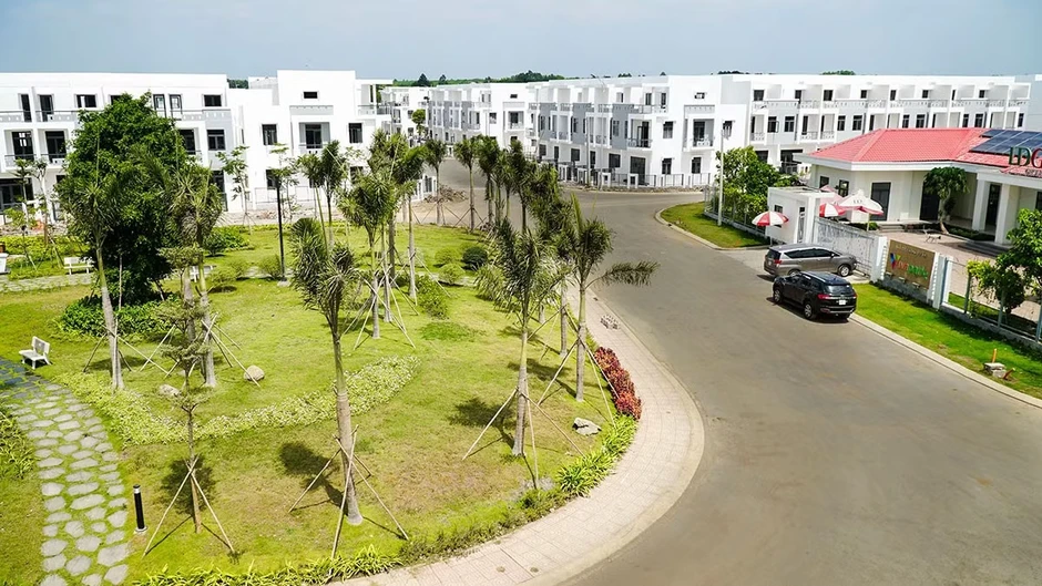 Ngân hàng thu giữ hơn nghìn sổ đỏ để xử lý nợ xấu Ngân hàng thu giữ hơn nghìn sổ đỏ để xử lý nợ xấu