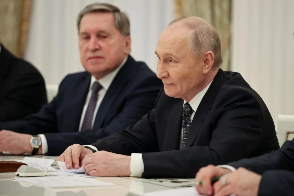 Ngoài nhà máy điện hạt nhân, TT Putin giao Bộ Ngoại giao xem xét miễn 1 thủ tục quan trọng cho người Việt Ngoài nhà máy điện hạt nhân, TT Putin giao Bộ Ngoại giao xem xét miễn 1 thủ tục quan trọng cho người Việt