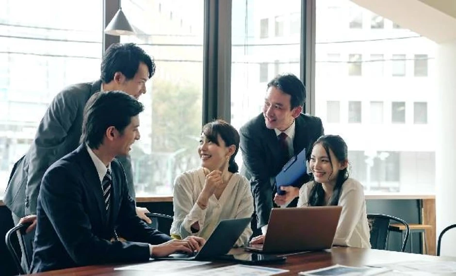 Nhân viên đi làm 490 năm mới kiếm được lương bằng sếp làm 1 năm Nhân viên đi làm 490 năm mới kiếm được lương bằng sếp làm 1 năm