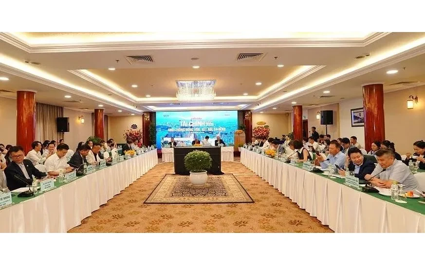 Nhiều giải pháp khơi thông dòng vốn cho doanh nghiệp Nhiều giải pháp khơi thông dòng vốn cho doanh nghiệp