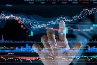 Nhóm chứng khoán thăng hoa kéo VN-Index tăng gần 13 điểm Nhóm chứng khoán thăng hoa kéo VN-Index tăng gần 13 điểm