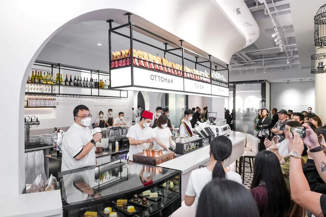 Ông Đặng Lê Nguyên Vũ đang tuyển người phụ nấu phở, rang cơm tại TP.HCM, ưu tiên chăm chỉ, chịu được áp lực giờ cao điểm, vị trí tương tự từng trả 9 - 12 triệu đồng/tháng Ông Đặng Lê Nguyên Vũ đang tuyển người phụ nấu phở, rang cơm tại TP.HCM, ưu tiên chăm chỉ, chịu được áp lực giờ cao điểm, vị trí tương tự từng trả 9 - 12 triệu đồng/tháng