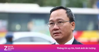 Ông Khuất Việt Hùng làm việc tại Vietjet