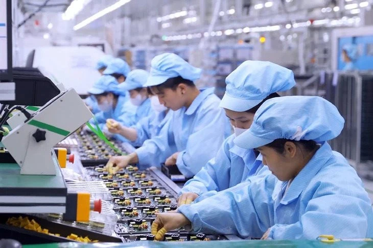 Phá kỷ lục: Hơn 34 tỷ USD đổ về Việt Nam, Singapore, Hàn Quốc, Nhật Bản có đóng góp lớn Phá kỷ lục: Hơn 34 tỷ USD đổ về Việt Nam, Singapore, Hàn Quốc, Nhật Bản có đóng góp lớn