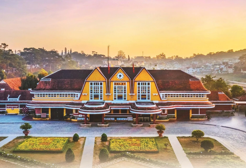 Pháp muốn tham gia siêu dự án đường sắt tốc độ cao Bắc - Nam Pháp muốn tham gia siêu dự án đường sắt tốc độ cao Bắc - Nam