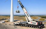 Phát hiện cỗ máy cao hơn 100m di chuyển cùng đoàn xe hộ tống, vận chuyển nguyên vẹn đến công trường để thực hiện nhiệm vụ quan trọng