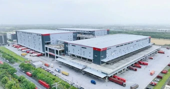 Phát hiện kho hàng khổng lồ 660.000m2 của Trung Quốc sát vách Việt Nam có động thái mới
